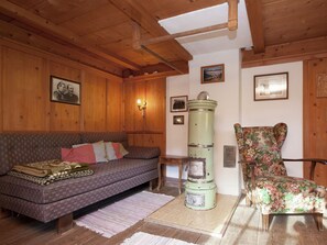 Living room - Charming Holiday Home in Bizau Near Ski Area (Bizau)