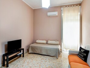 Apartment | Living room