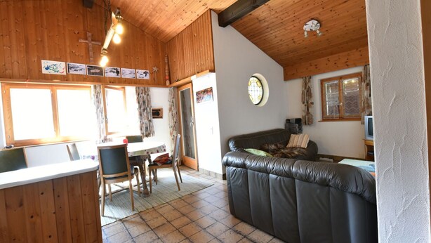 Apartment | Living room - Apartment in Breil Brigels With Terrace, Garden Furniture, BBQ (Brigels)