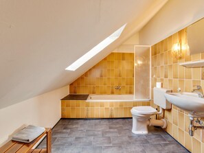 House | Bathroom