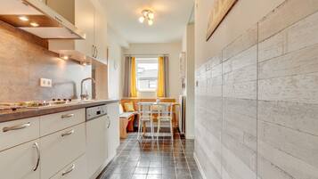 House | Private kitchen | Highchair