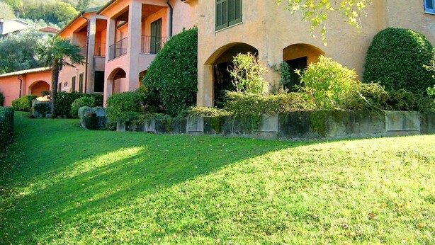 Unclassified image, 1 of 23, button - Spacious and Neat Linked House at the Como Lake (Lierna)