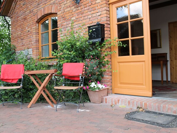 House | Exterior - Landhaus in Gressow mit Terrasse (Gaegelow)