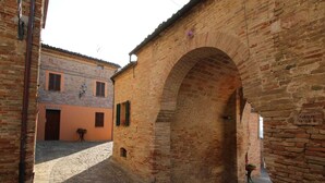 Apartment | Exterior - Flat in Piticchio With Scenic Views & Pool (Arcevia)