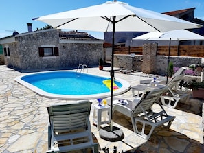 Exterior - Modern Holiday Home in Zemunik Gornji With Pool (Zemunik Donji)