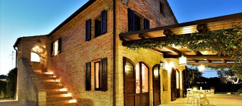 Elegant Villa in Montecosaro Italy with Hot Tub