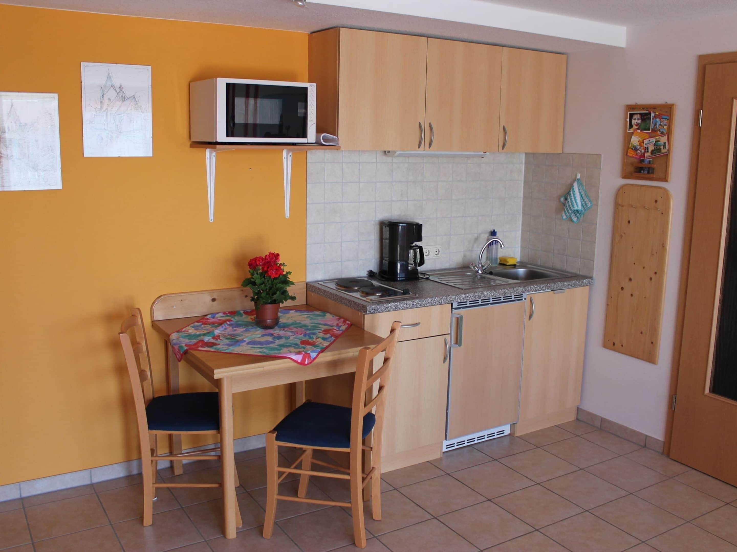 Lägenhet | Eget kök | Barnstol