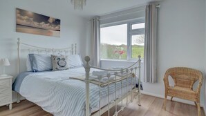 House - Magnificent Holiday Home in Georgeham near Beach (Braunton)