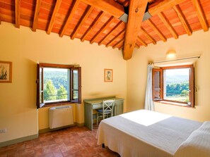 Apartment | 1 bedroom, individually furnished, bed sheets - Farmhouse in Tuscany Near Anghiari (Anghiari)