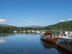 Exterior - Fantastic Apartment Ideally Located in the Heart of Bowness on Windermere (Windermere)