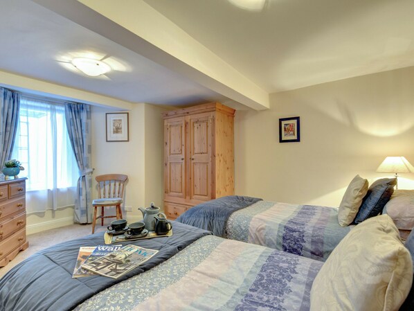 House | 2 bedrooms, bed sheets - Fantastic Apartment Ideally Located in the Heart of Bowness on Windermere (Windermere)