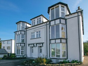 Exterior - Fantastic Apartment Ideally Located in the Heart of Bowness on Windermere (Windermere)