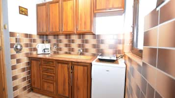 Chalet | Private kitchen | Cookware/dishes/utensils