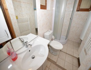 Chalet | Bathroom | Shampoo