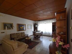 Apartment | Living room