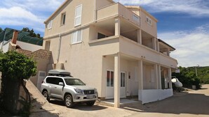 Unclassified image, 4 of 25, button - Holiday Home in Korcula With Sea View (Korčula)