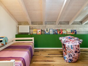 Villa | 6 bedrooms, individually furnished, iron/ironing board, bed sheets