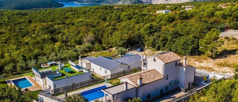 Villa | Pool | Indoor pool, outdoor pool