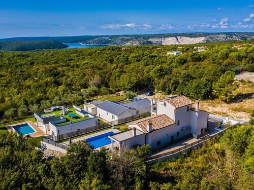 Modern Villa With Private Pool Near Labin and the Beach