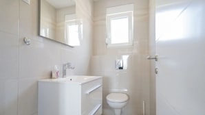 Bathroom - Secluded Villa in Donji Proložac With Private Pool (Proložac)