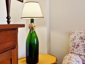 2 bedrooms, individually furnished, bed sheets