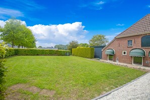 House | Garden - Farmhouse in Zelhem With Sauna Retreat (Zelhem)