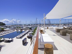 Outdoor pool - Chic Apartment in Scarlino With Swimming Pool (Scarlino)