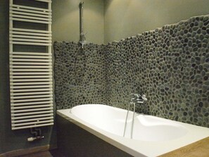 Cottage | Bathroom | Towels