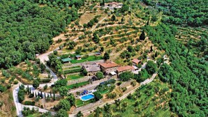 Unclassified image, 3 of 19, button - Lovely Cottage in Cortona With Pool (Cortona)