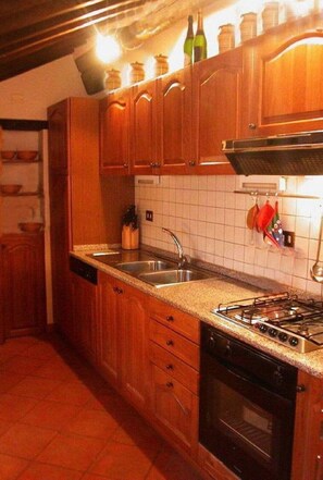 Dishwasher, coffee/tea maker