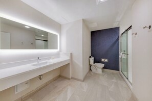 Free toiletries, hair dryer, towels, soap - Fairfield Inn & Suites by Marriott Charlotte Belmont (Belmont)