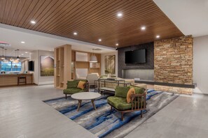 Lobby - Fairfield Inn & Suites by Marriott Charlotte Belmont (Belmont)