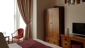 Suite Standard, salle de bain attenante (2 Adults & 2 Children)