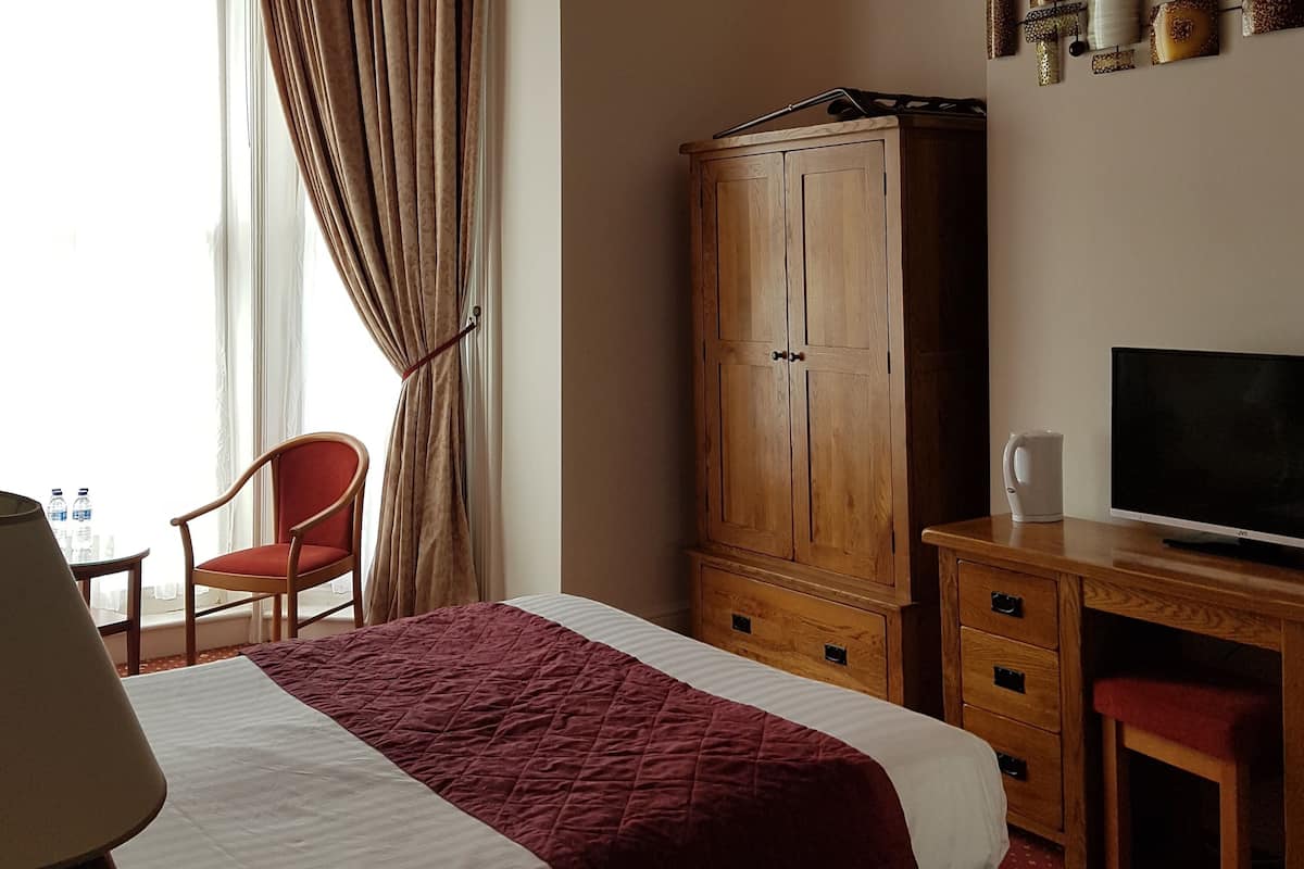 Standard Suite, Ensuite (2 Adults & 2 Children)