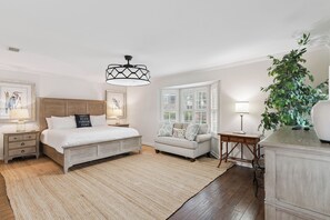 4 bedrooms, free WiFi, bed sheets