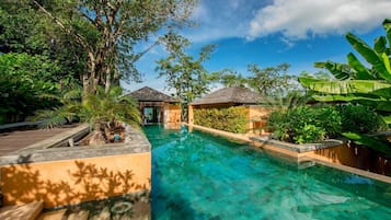 SEAVIEW POOL VILLA-TREETOP | Kolam renang pribadi