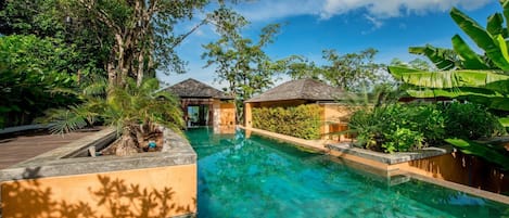 SEAVIEW POOL VILLA-TREETOP | 私人游泳池