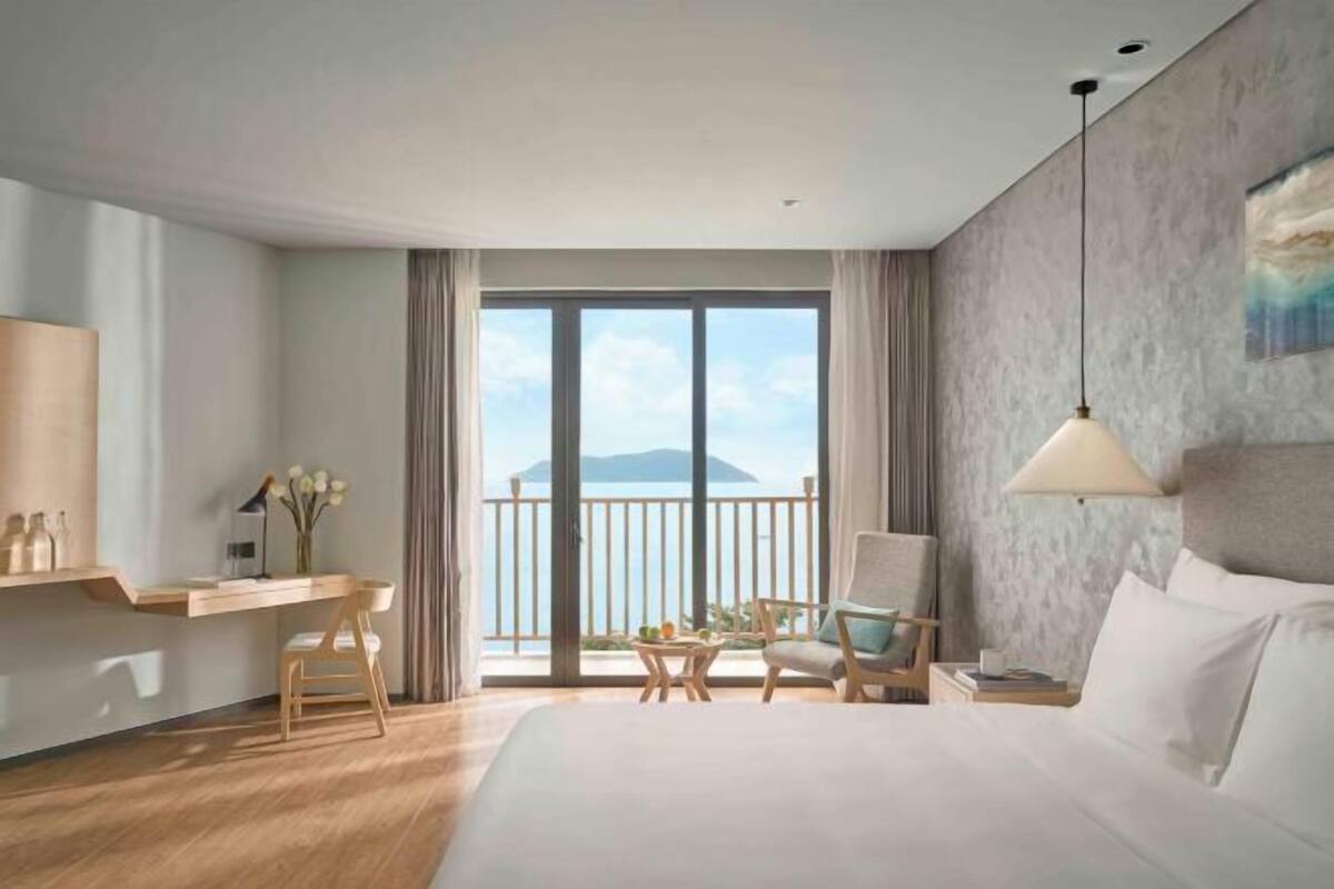 Premium bedding, memory foam beds, minibar, in-room safe