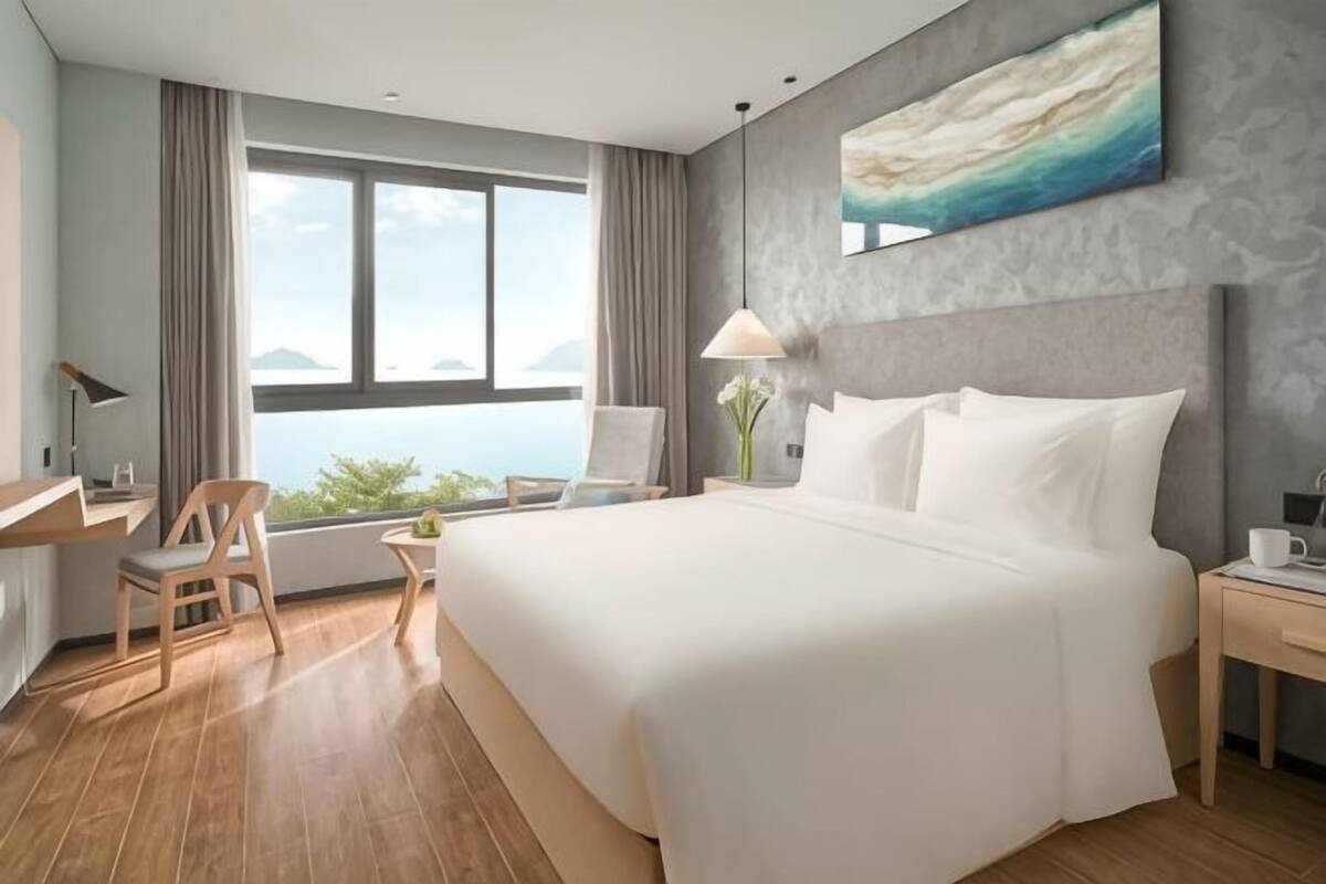 Premium bedding, memory foam beds, minibar, in-room safe