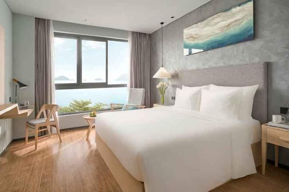 Premium bedding, memory foam beds, minibar, in-room safe