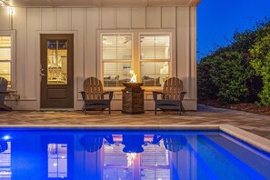 Lämmitetty uima-allas