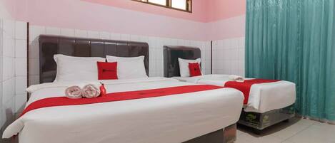 Family Room (Reddoorz)