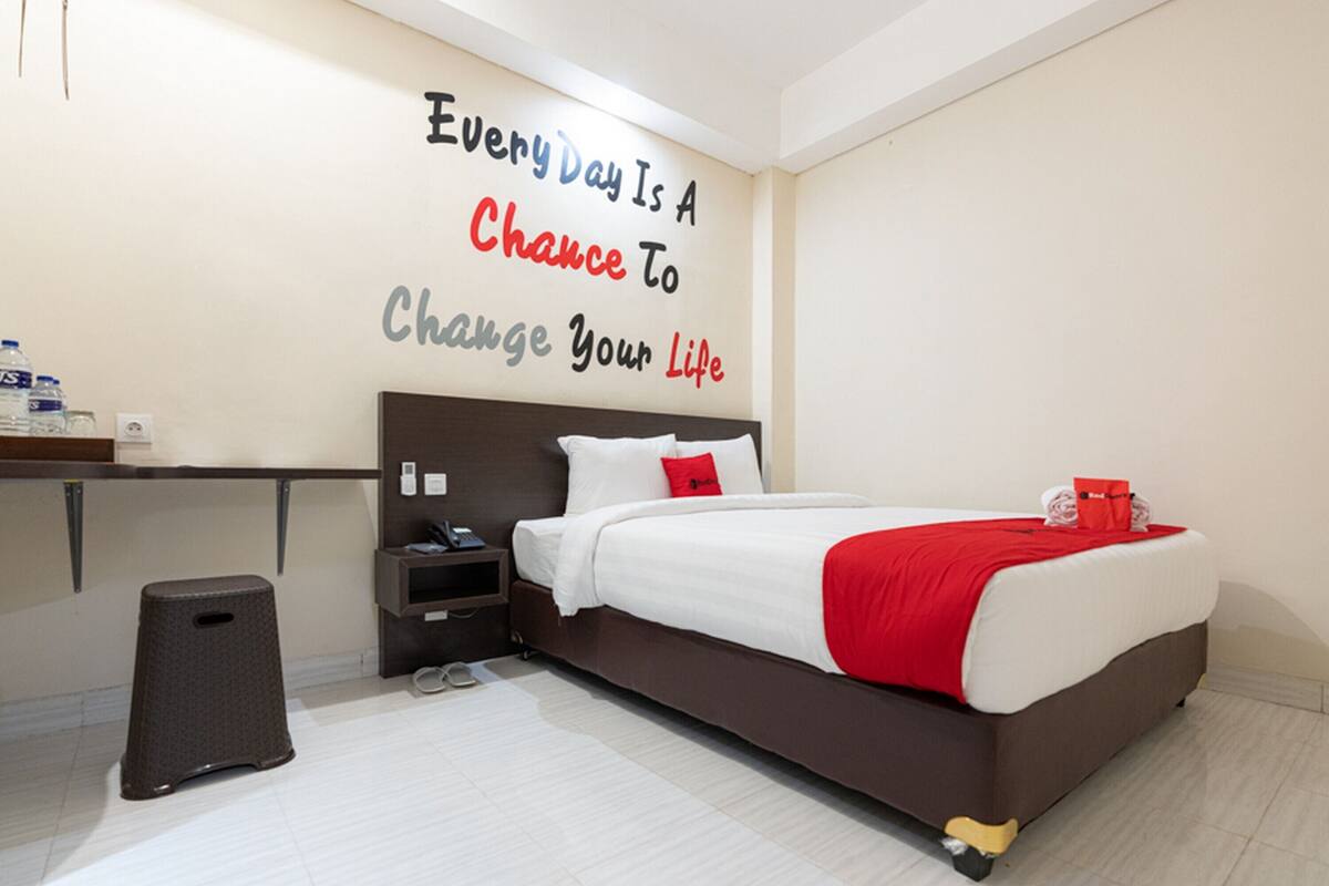 Double Room (Reddoorz)