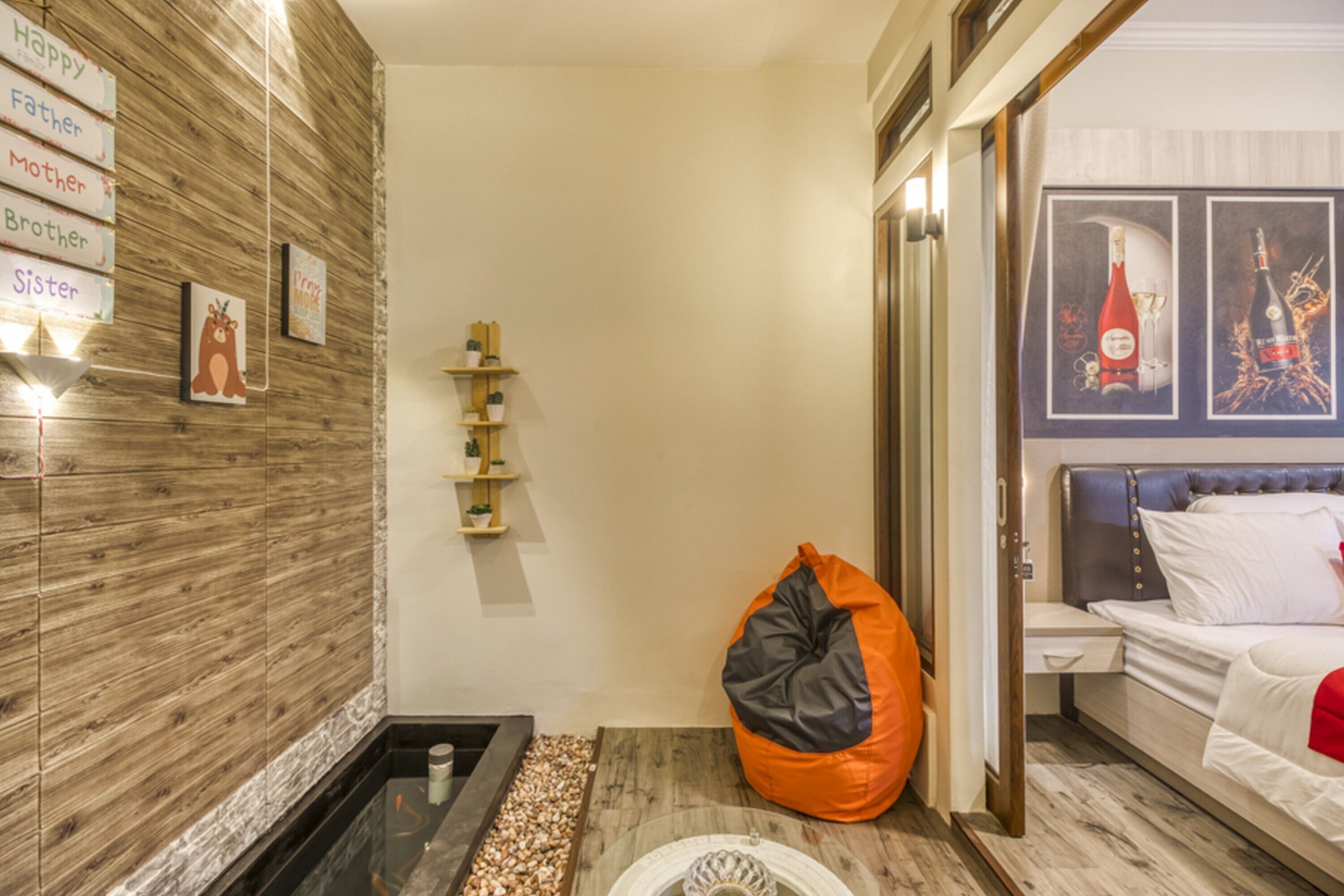 Foto - RedDoorz Plus near Gembira Loka Zoo 2