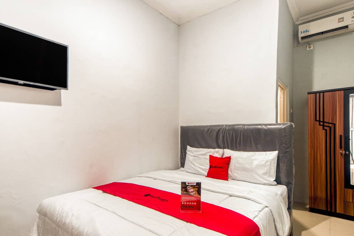Double Room (Reddoorz)