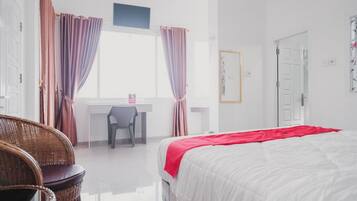 Double Room (Reddoorz)