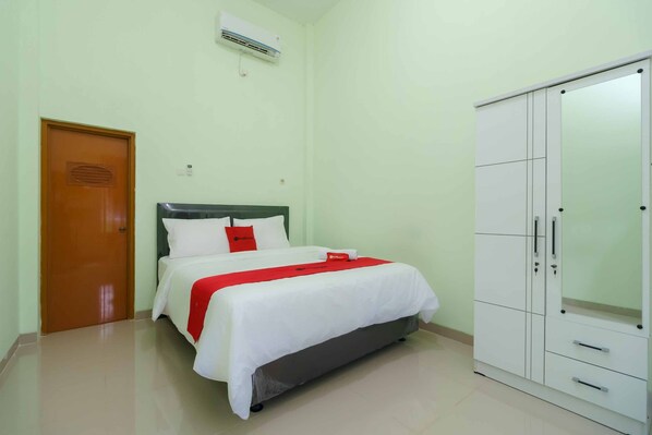 Habitación doble (Reddoorz)