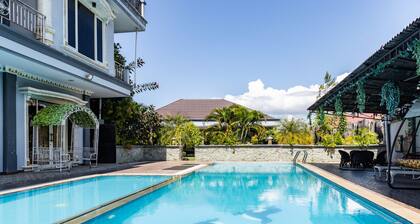RedDoorz Premium @ Sea Residence Manado
