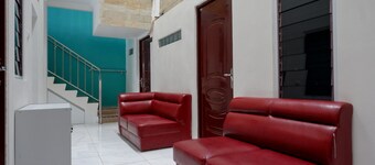 RedDoorz Hostel near Kota Lama Semarang