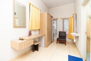 双人房 (Reddoorz)